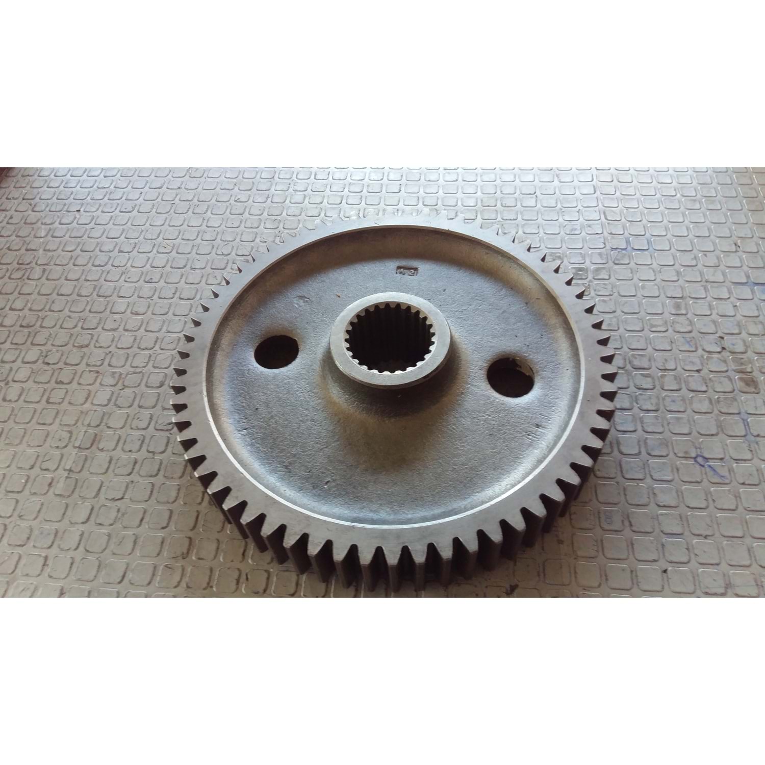 563485 CER DİŞLİSİ 480/65-56/55-46-TTSERİ newholland Arka