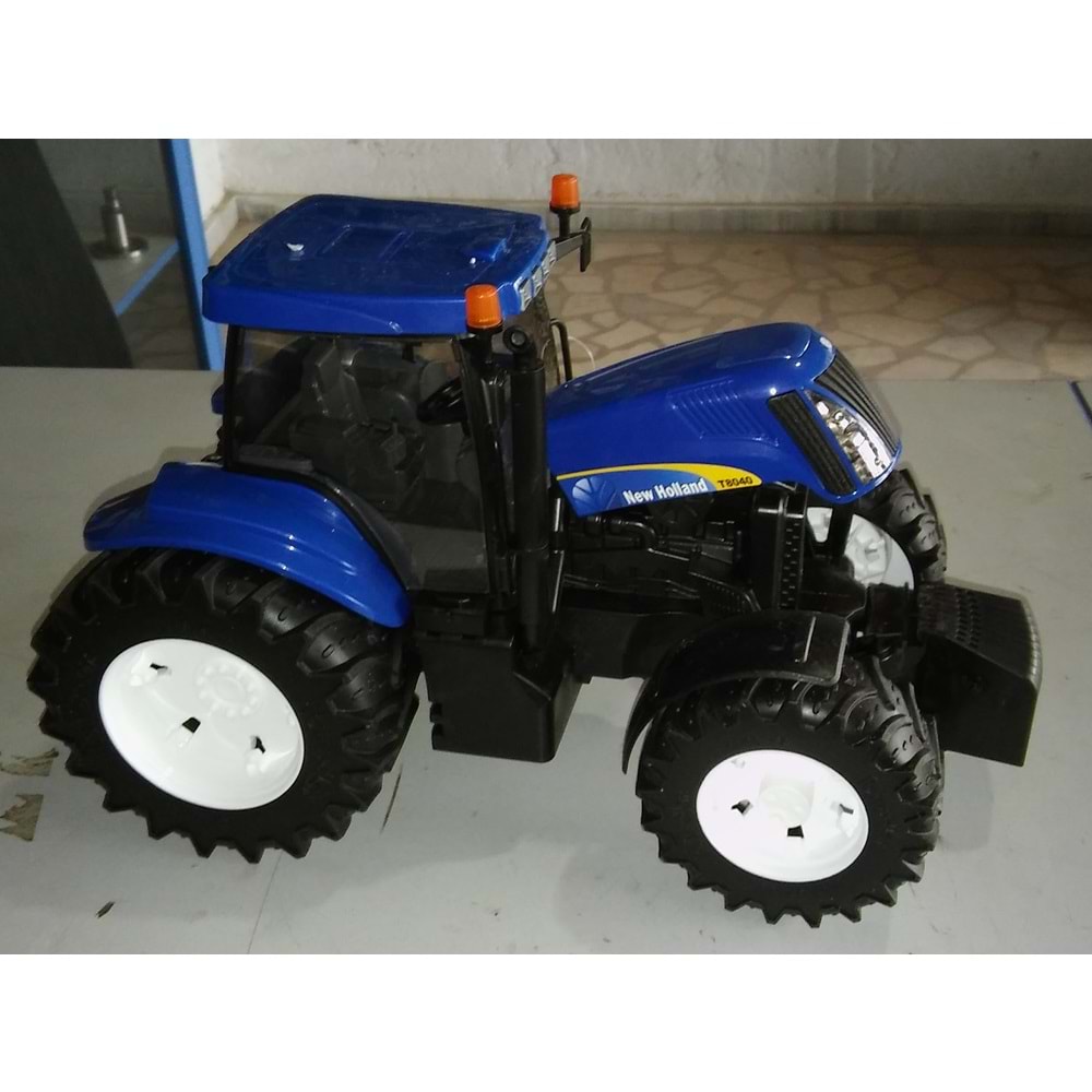 TRAKTÖR-MAKET T8040